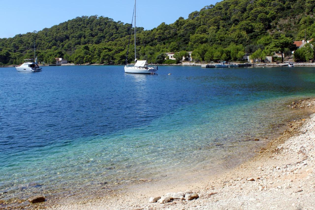 Apartments By The Sea Pasadur, Lastovo - 8351 Uble ภายนอก รูปภาพ